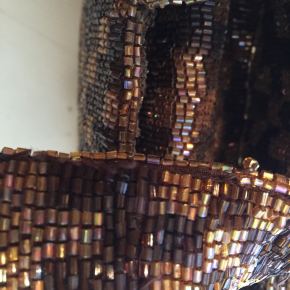 ๐โจ "Bead It!" Vintage Pierre Urbach Bronze Handbag โ A Dazzling Throwback โจ๐ - Picture 5 of 10